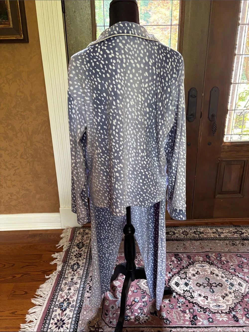 Donna, Karan pajamas - Picture 3 of 7